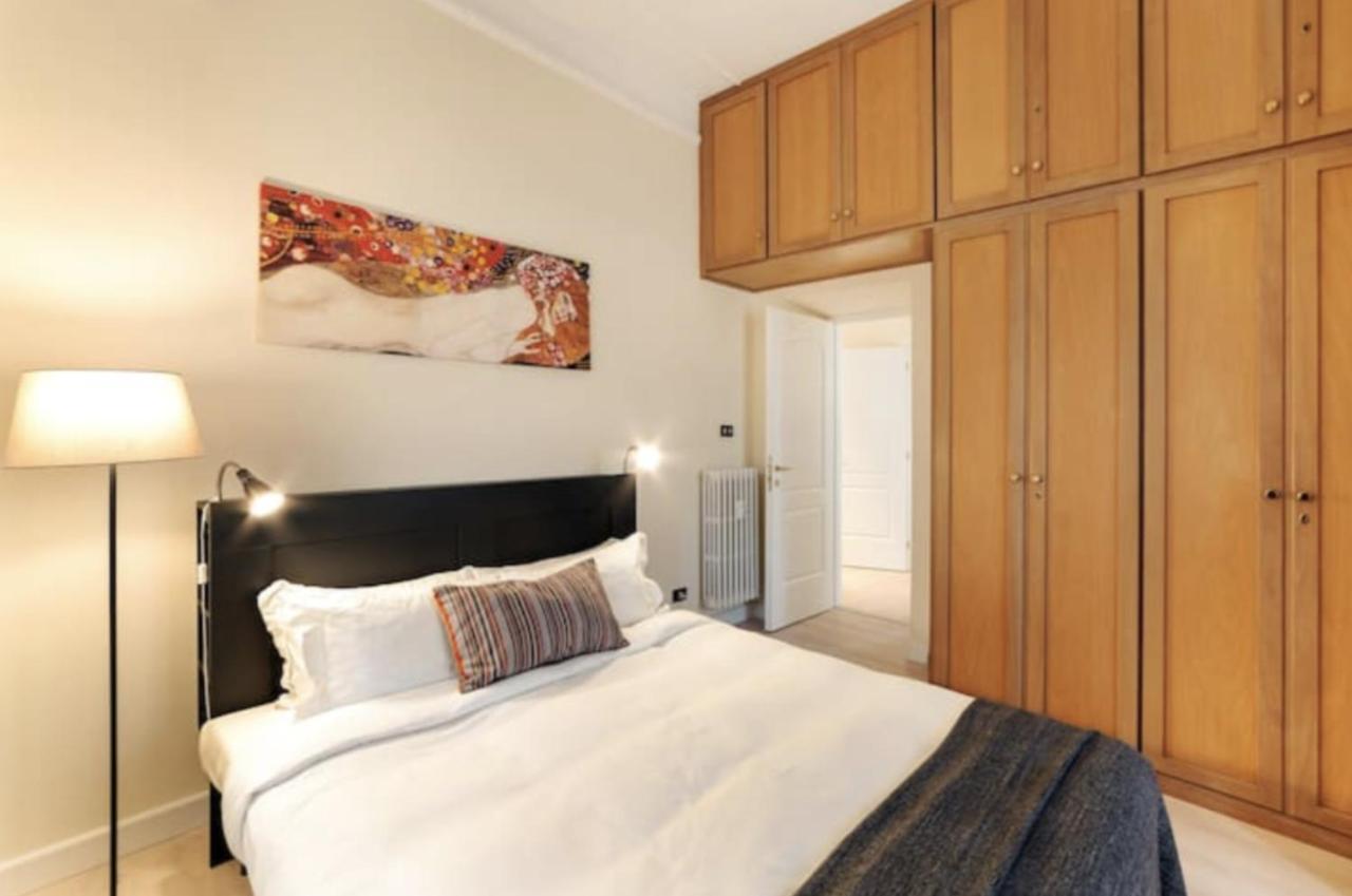 Sunny Flat In Elegant Building Close To Colosseum 罗马 外观 照片