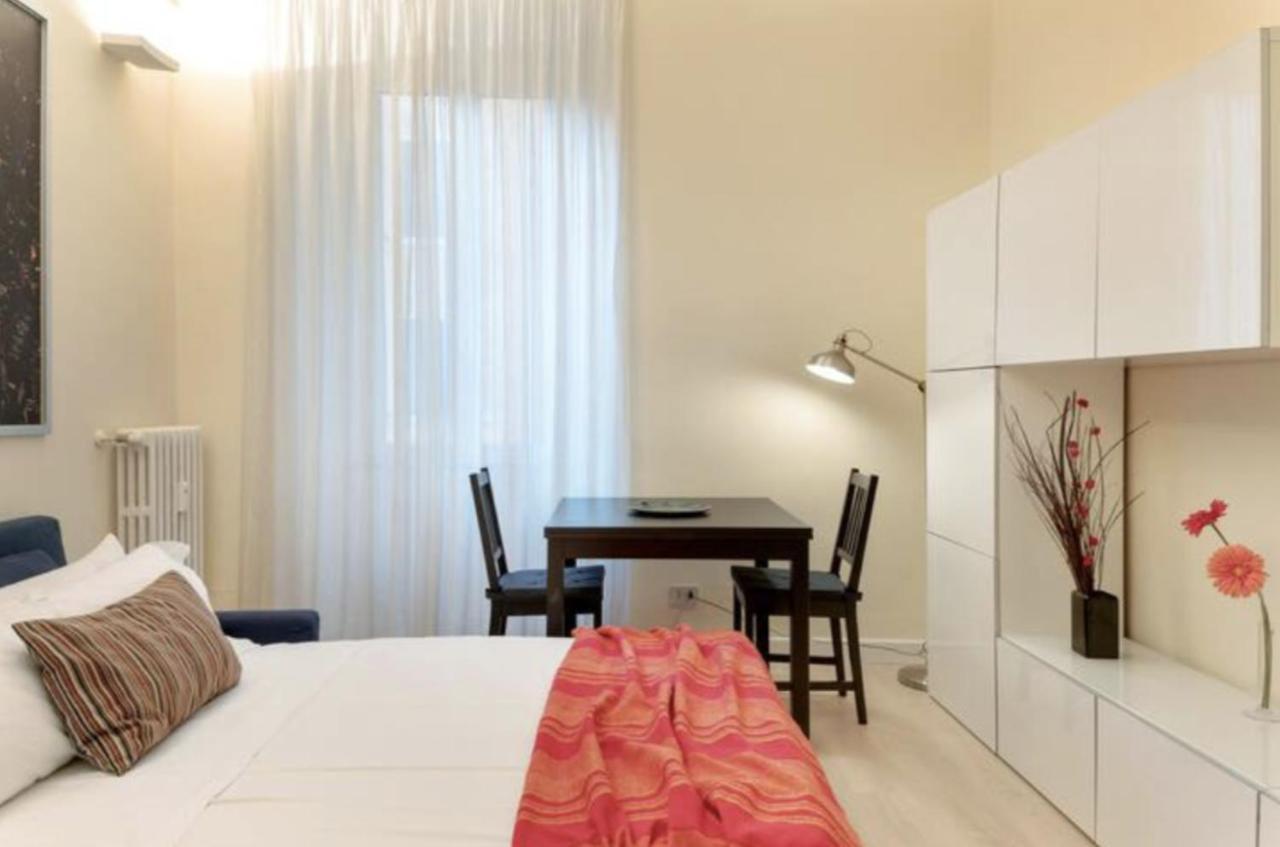 Sunny Flat In Elegant Building Close To Colosseum 罗马 外观 照片