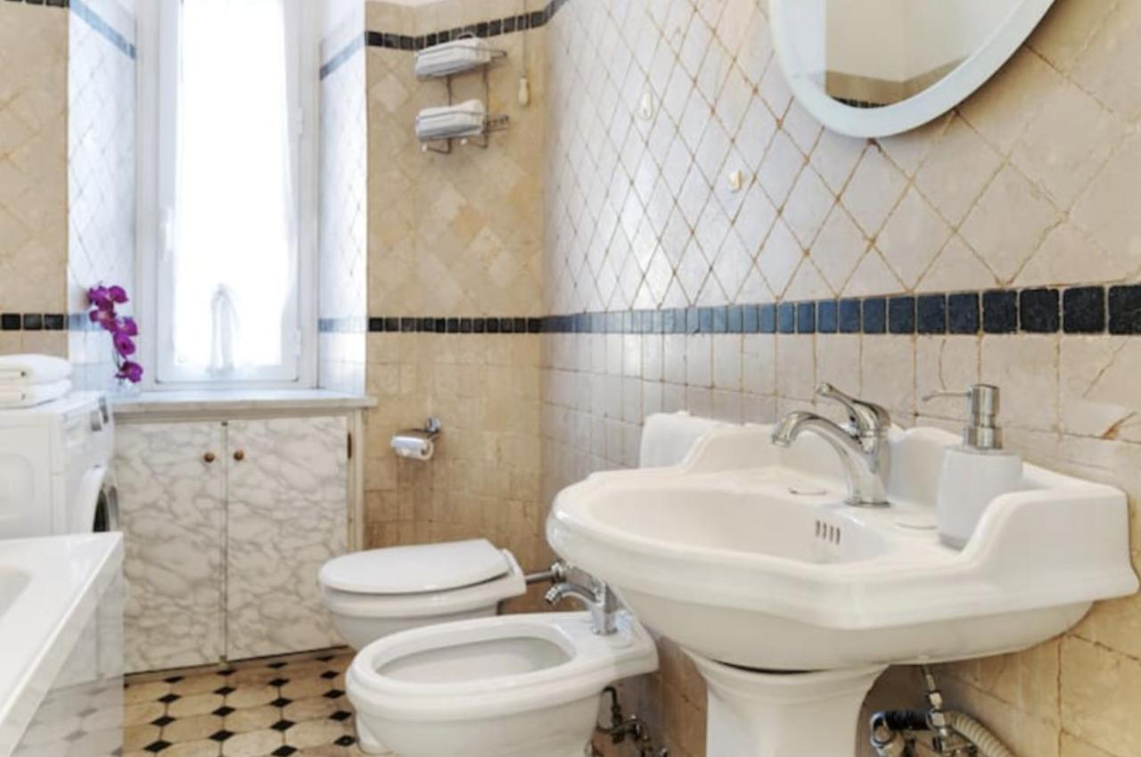 Sunny Flat In Elegant Building Close To Colosseum 罗马 外观 照片